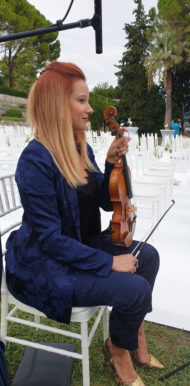  Violin player in Galerija Meštrović, Split