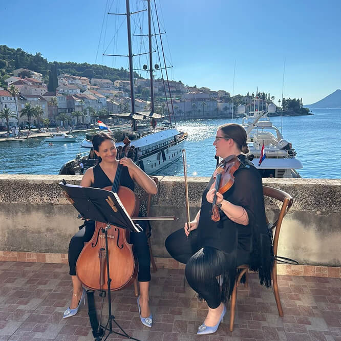 String duo at the Wedding on the Korčula island